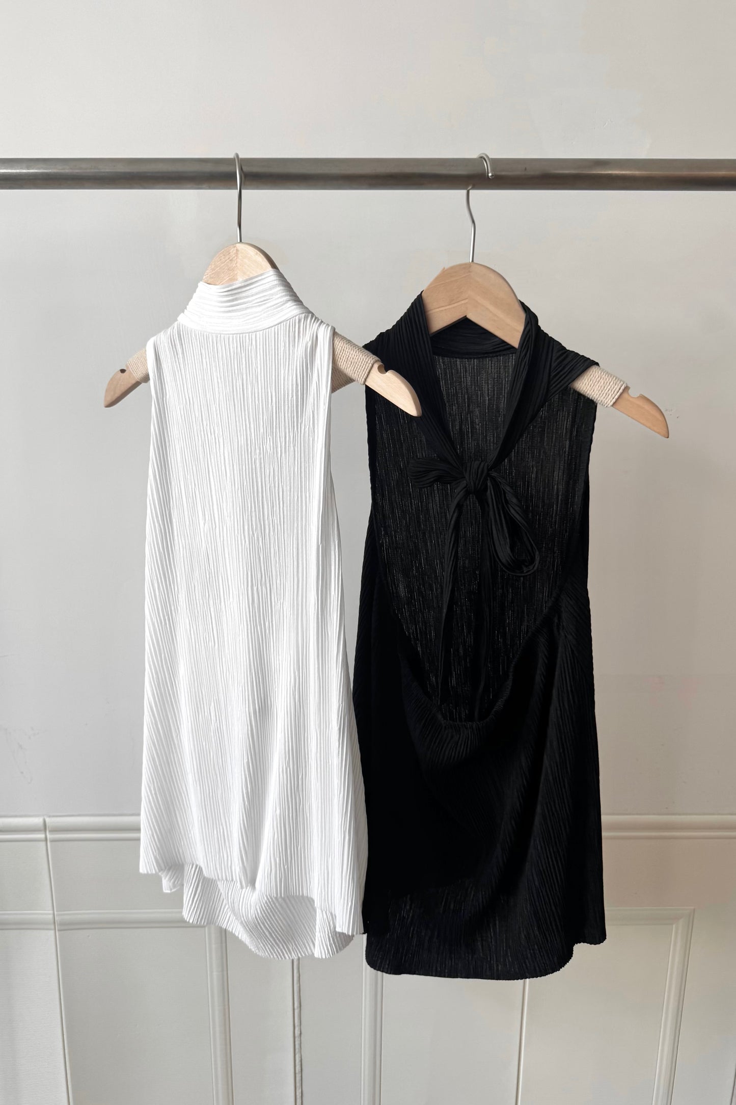 250706 Claire Pleated Halterneck Set (Top / Pants)