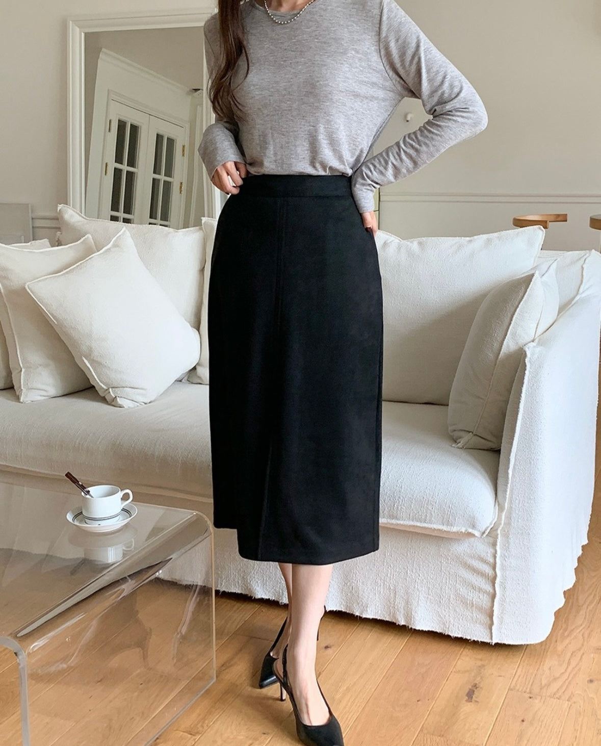 1211 Amelia Suede Slit Skirt (SHOWROOM 有DISPLAY)