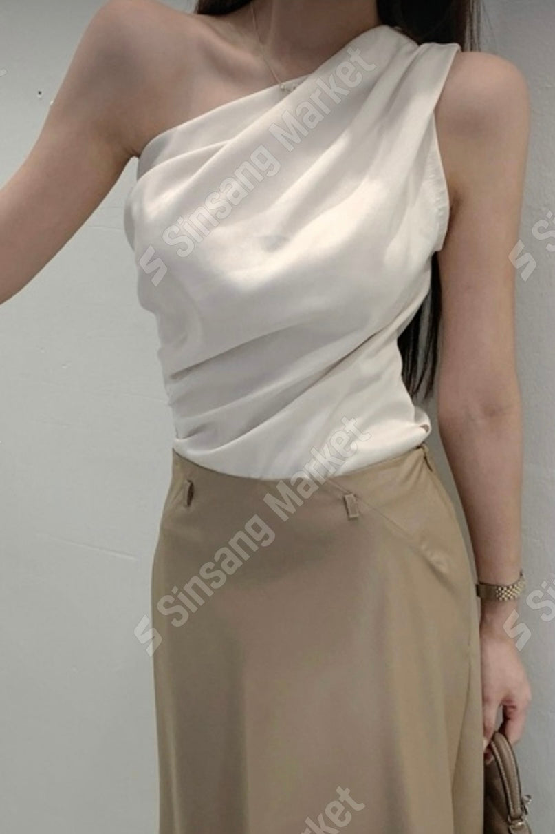 250722 One shoulder Ruched Top
