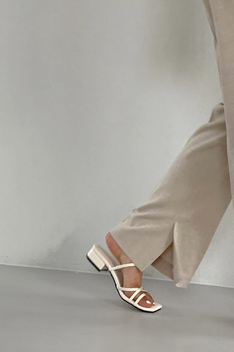 250441 Sloane Heels
