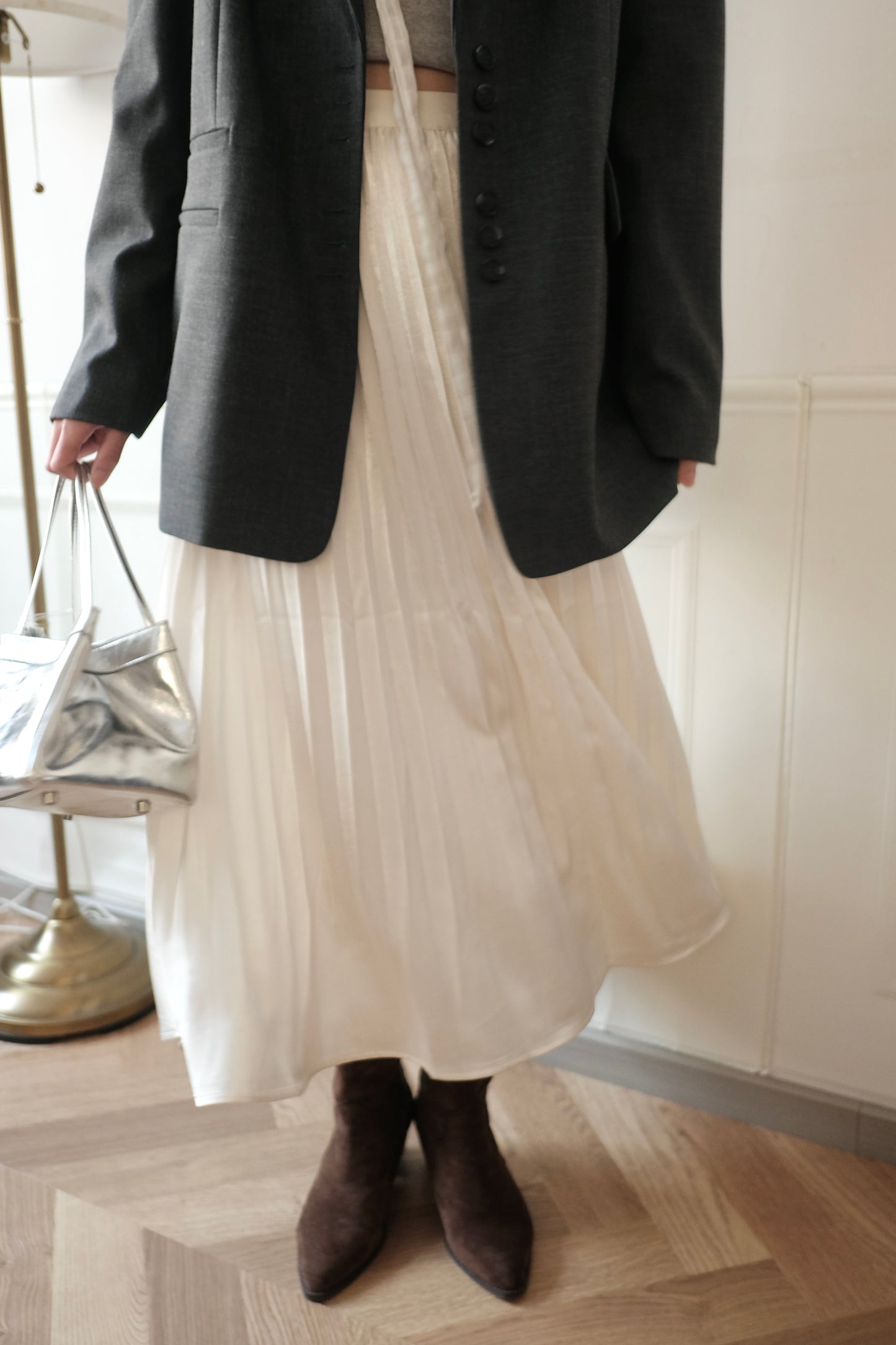 250231 Silky Pleated Skirt