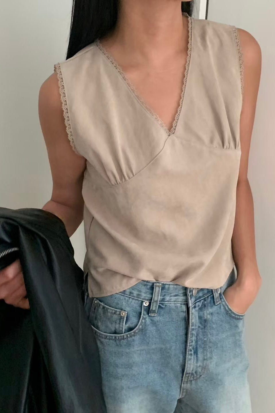 250930 Lace Trim Vest