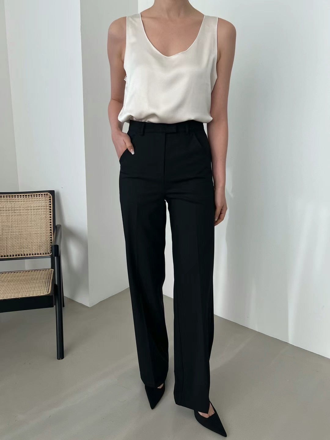 P05 - Gabriella Straight Slacks
