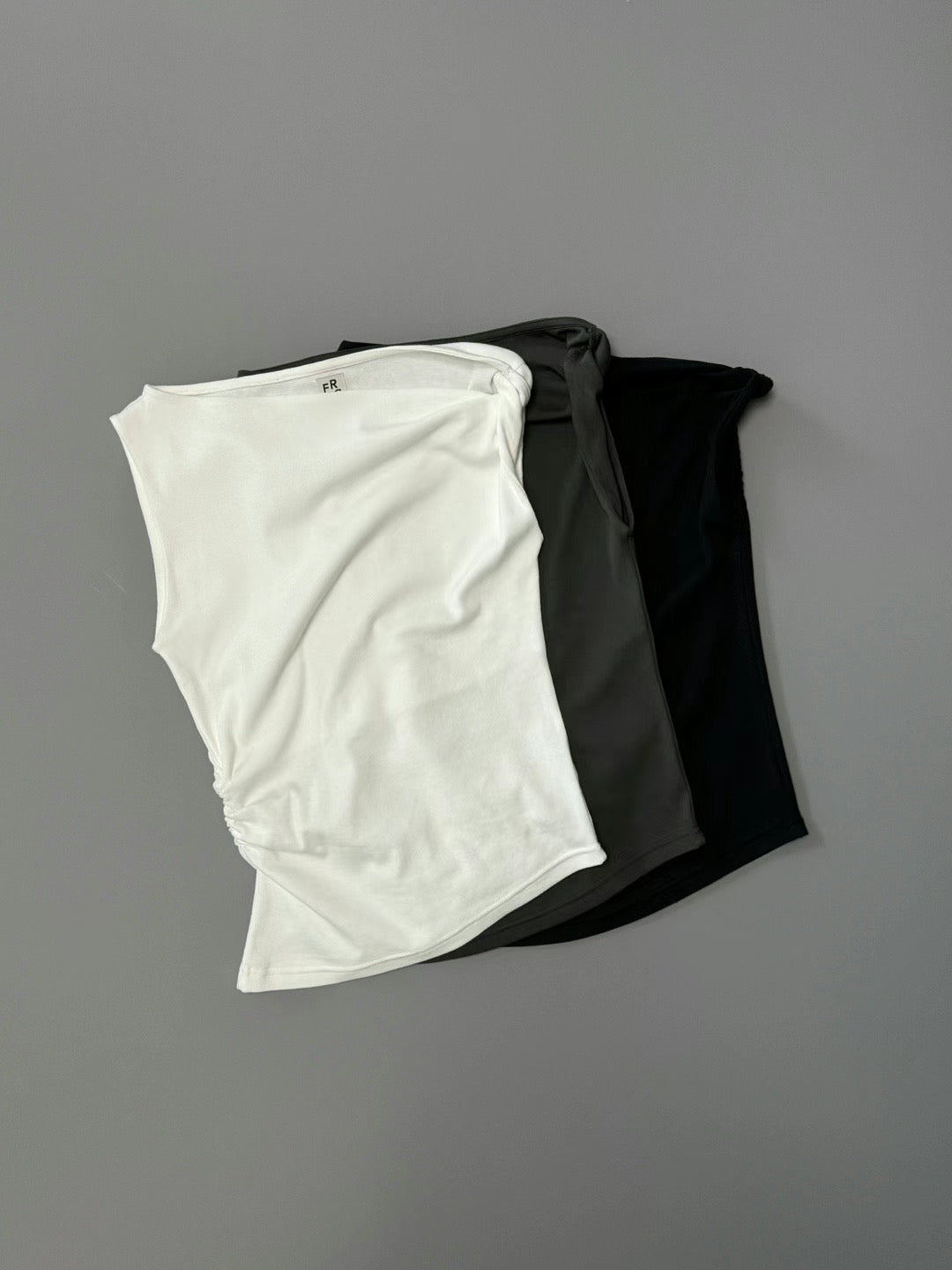 0611 Lilith Irregular Top