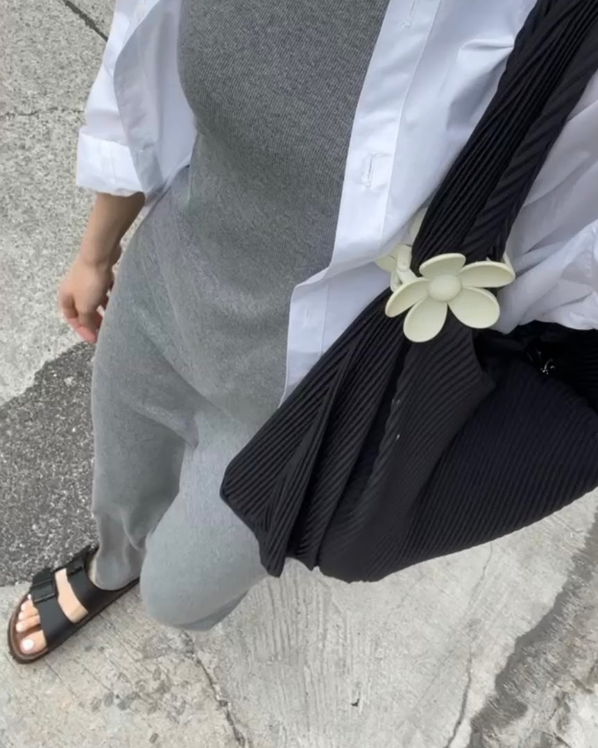 A07 - Flower Claw Clip