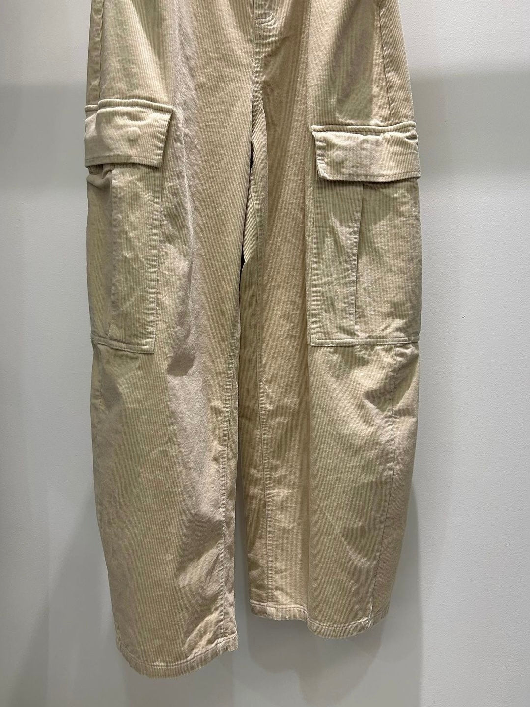 1113 Beatrice Corduroy Pants