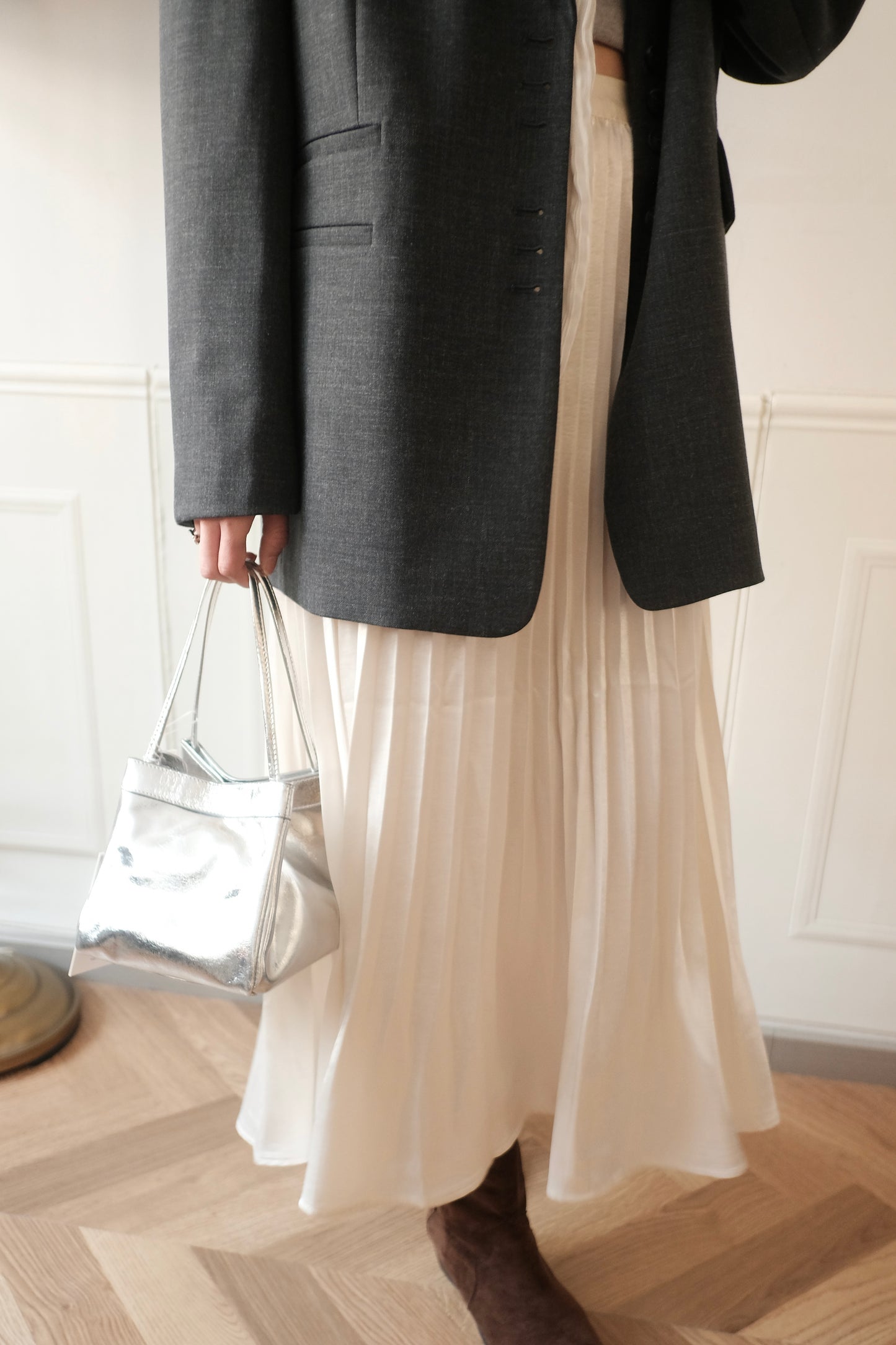 250231 Silky Pleated Skirt