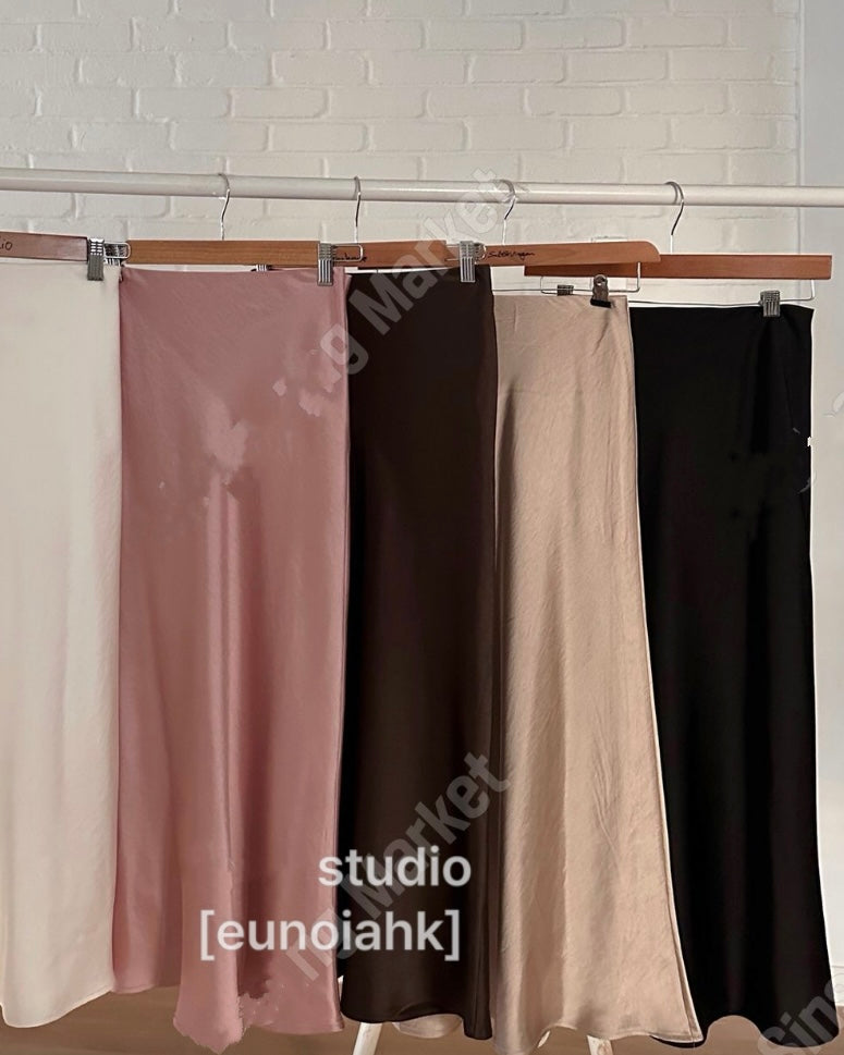 1201 Elise Satin Skirt (SHOWROOM 有DISPLAY)