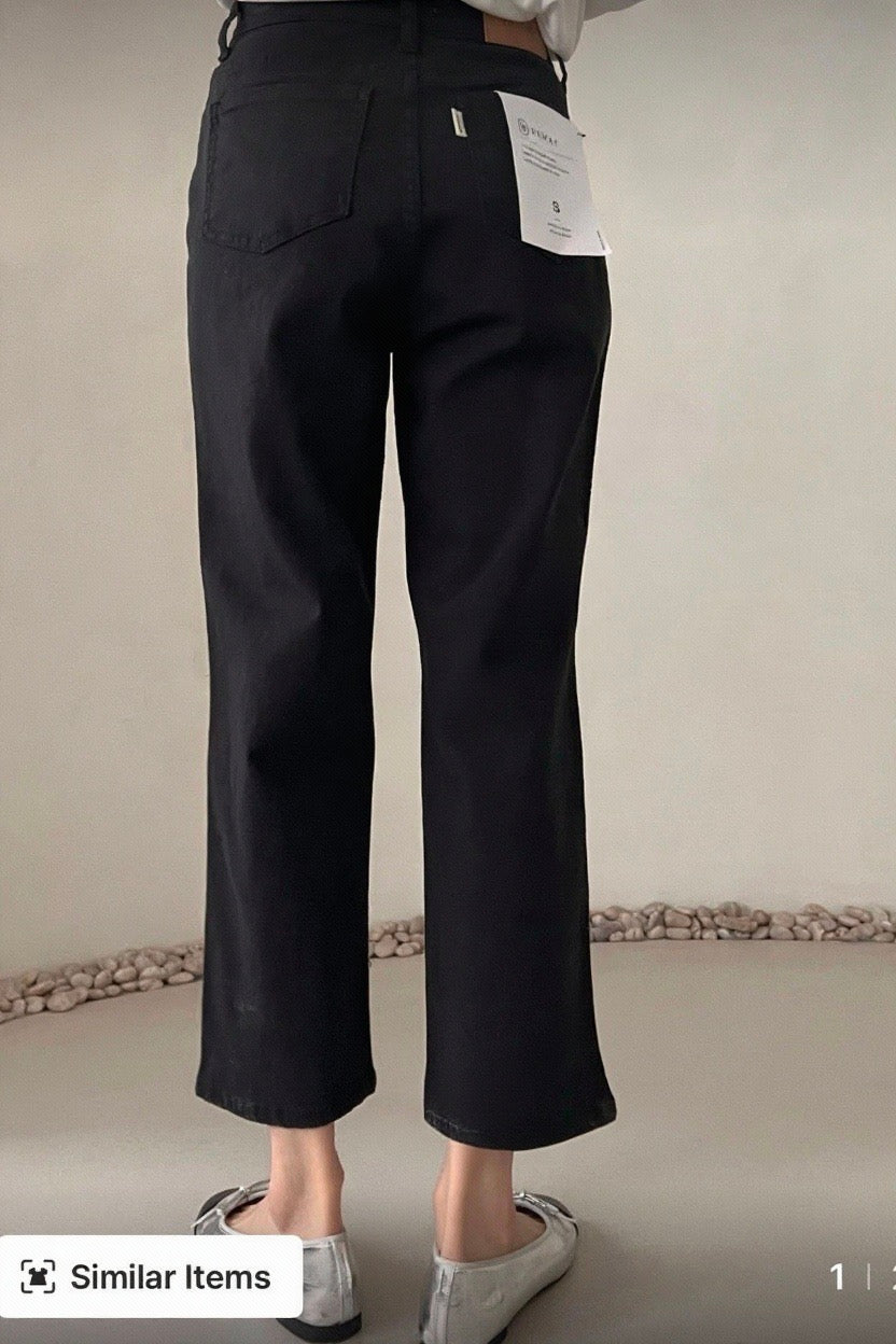 250940 Classic Crop Flare Jeans
