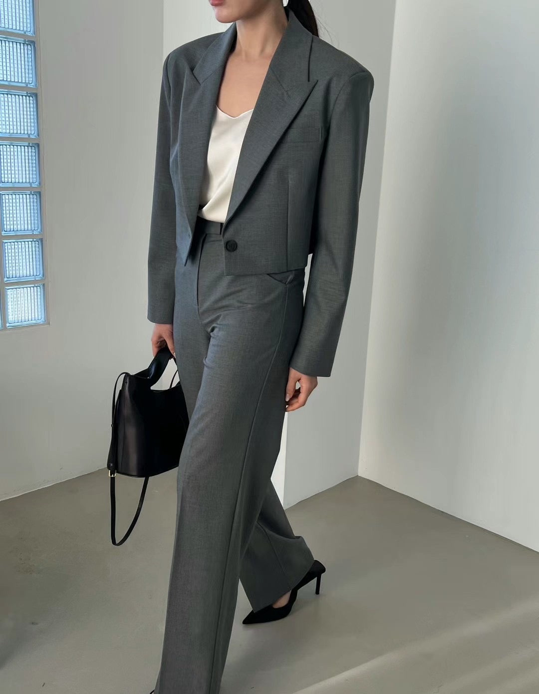 P05 - Gabriella Straight Slacks