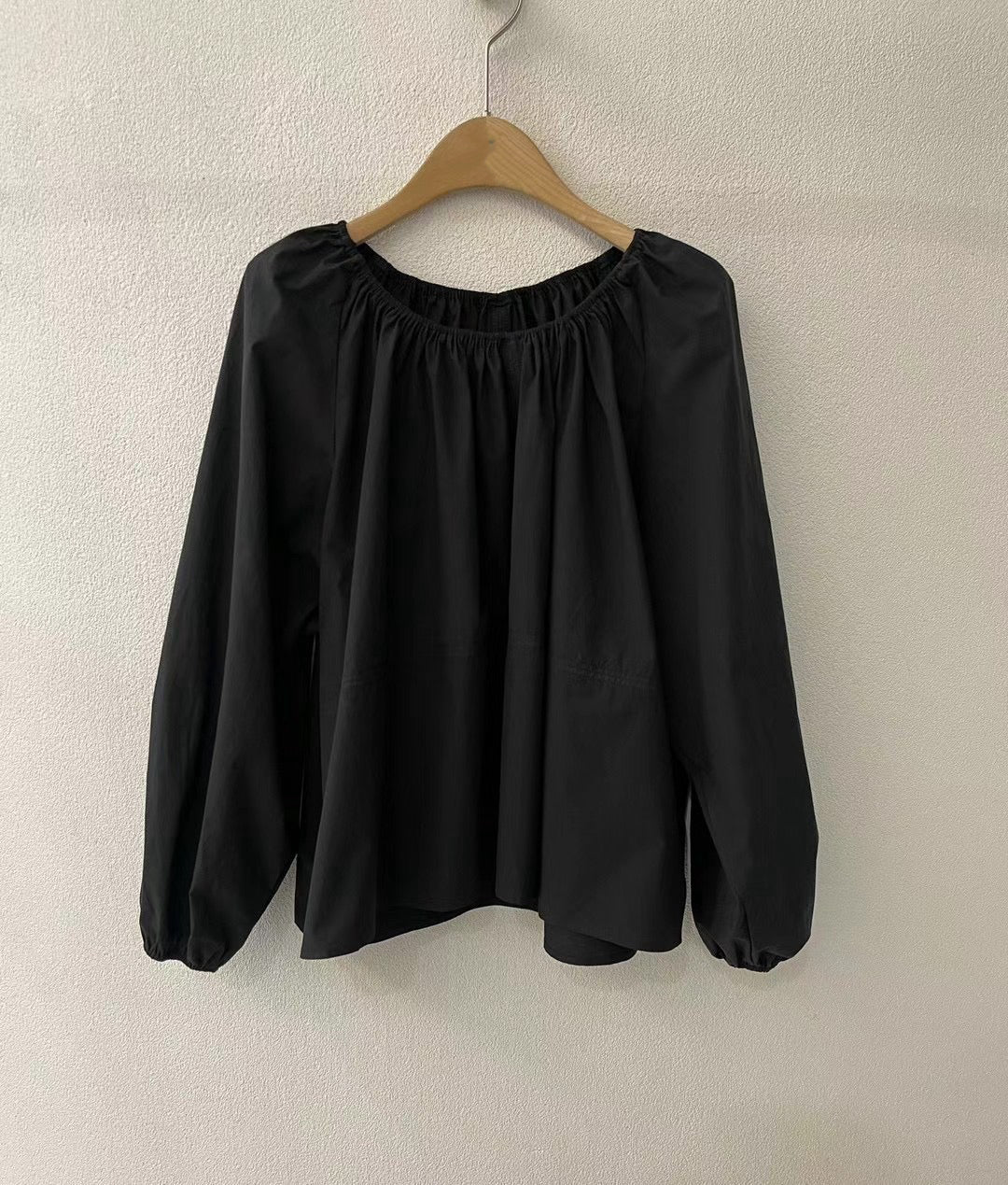 TO05 - Audrey Puff Top