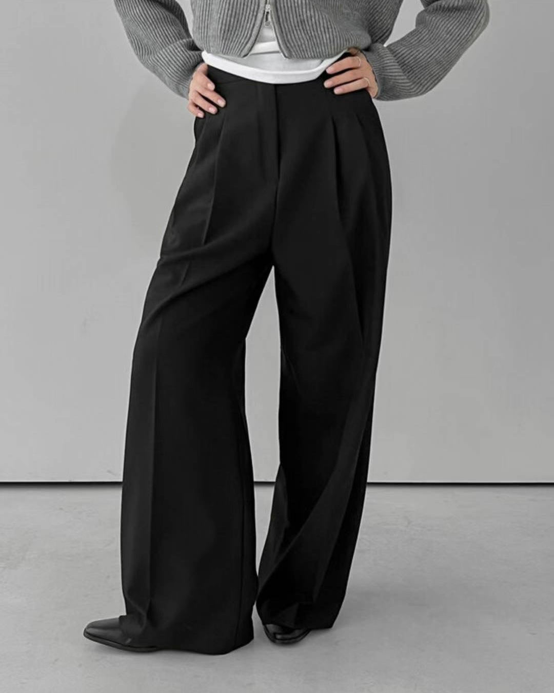 P01 - Louisa T Pants