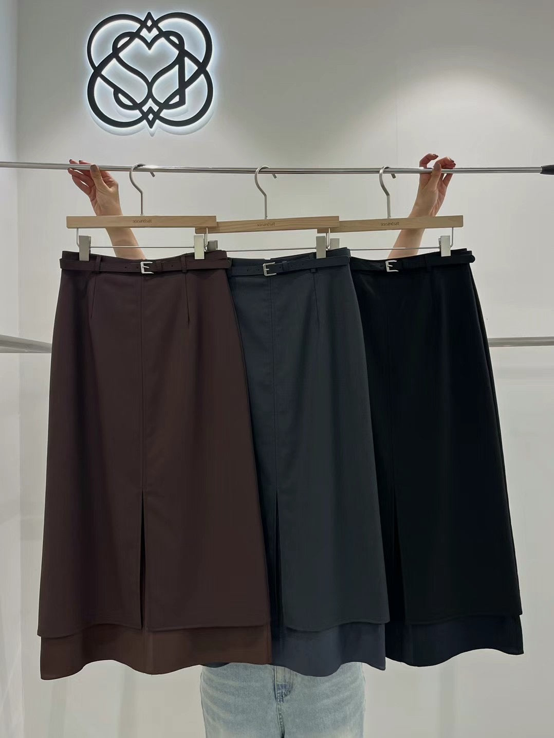 0916 Layers Slit Skirt with belt (PT1.SHOWROOM 有DISPLAY)