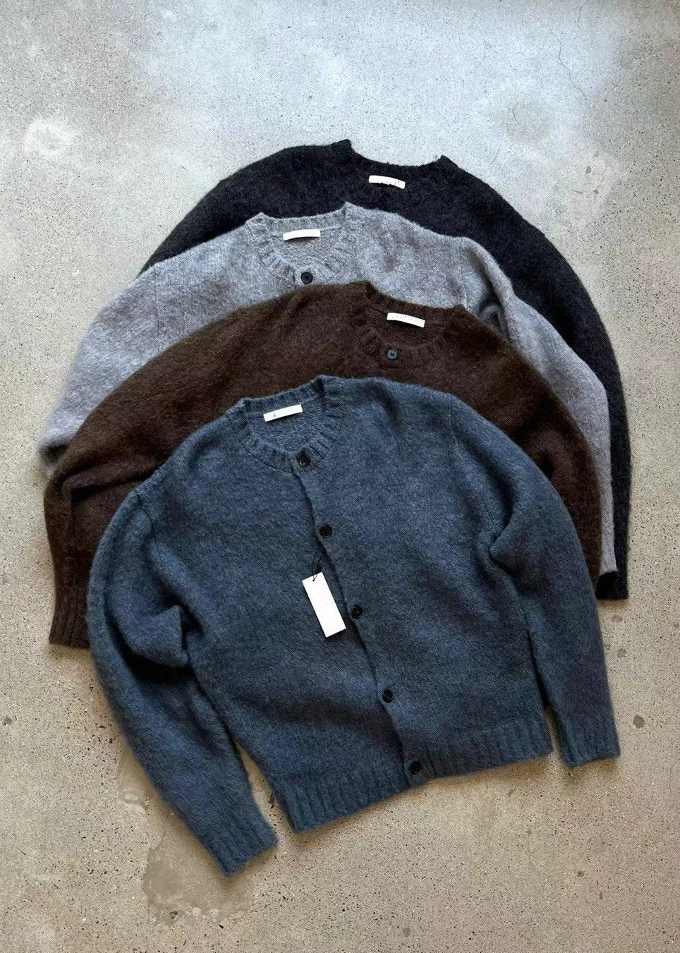 M1201 Noah Round Neck Cardigan(SHOWROOM 有DISPLAY)