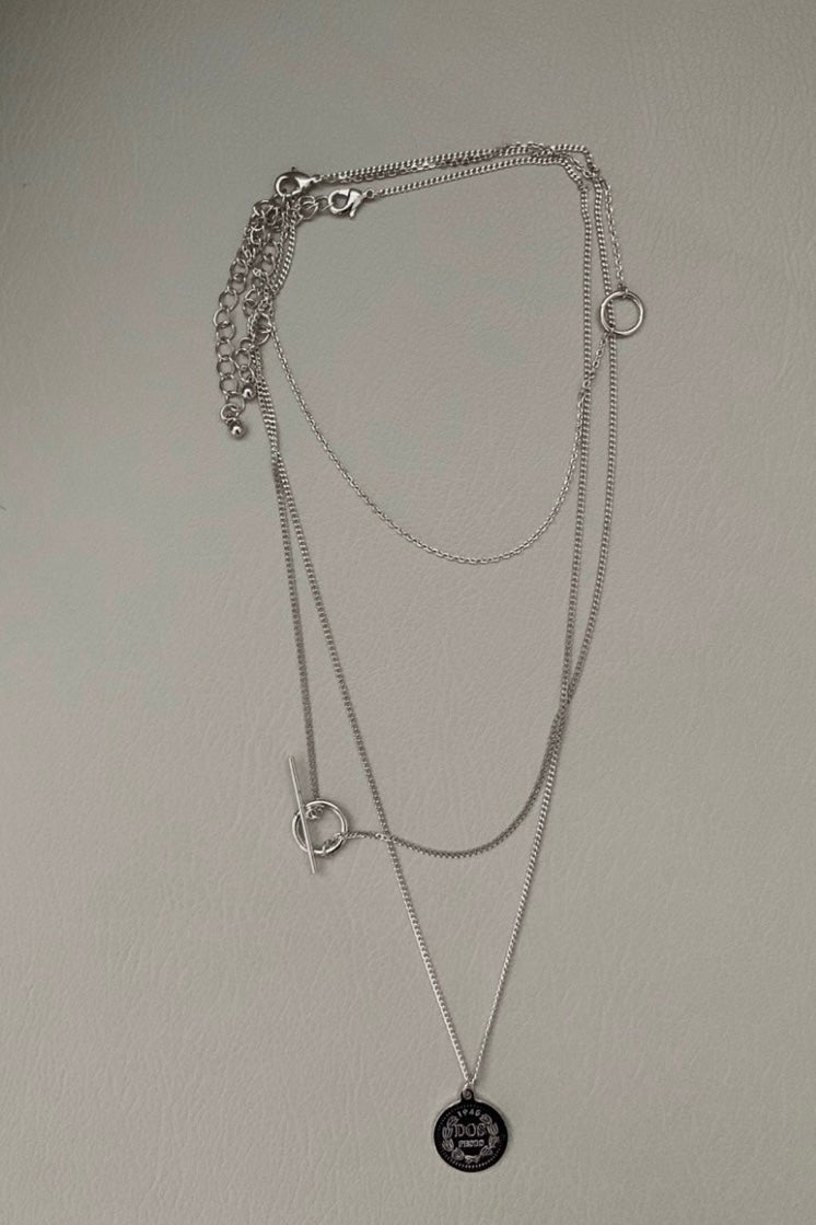 250670 Crown & Sunshine Necklace Set