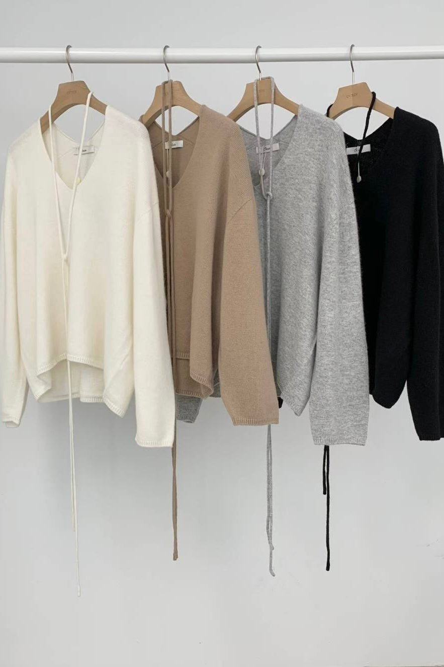 250906 Lison v neck knitwear