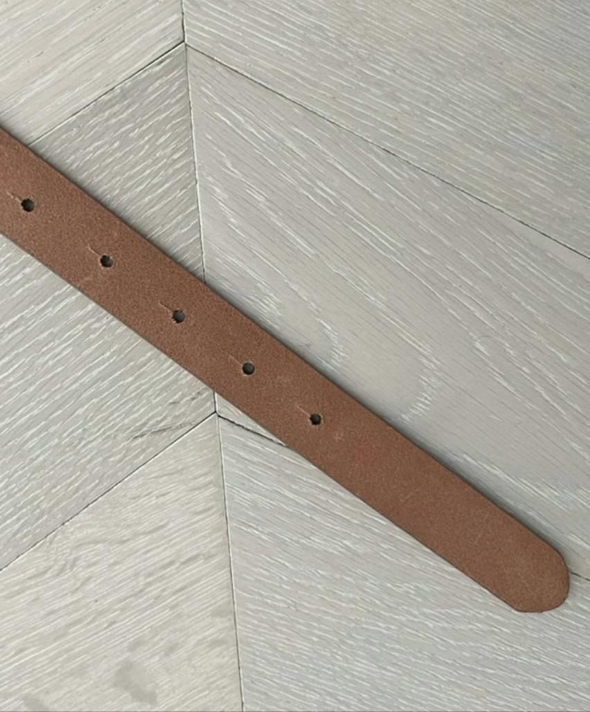 B25 - Mini Triangle Buckle Belt