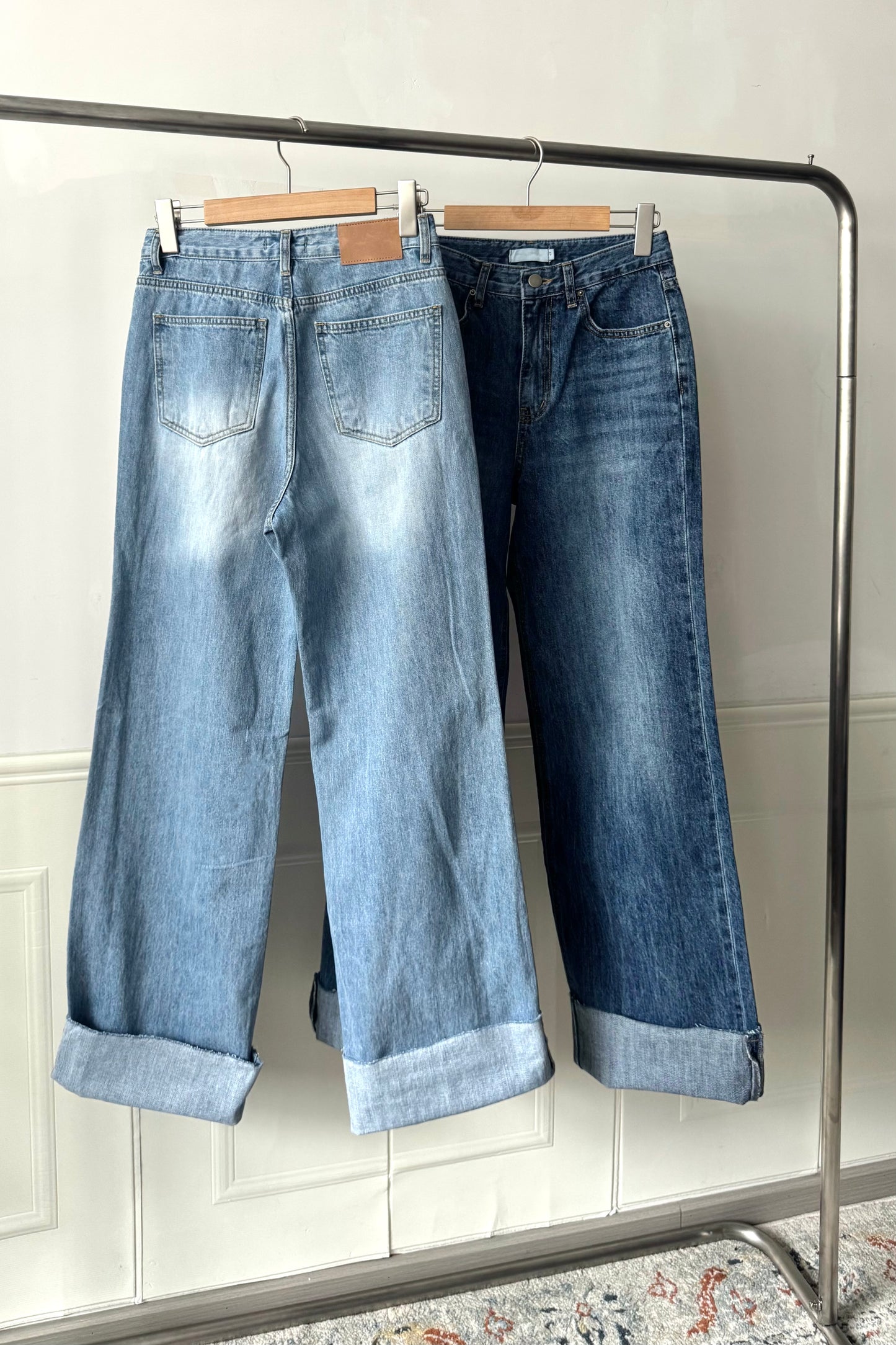250902 Daniel turned-up-hem jeans
