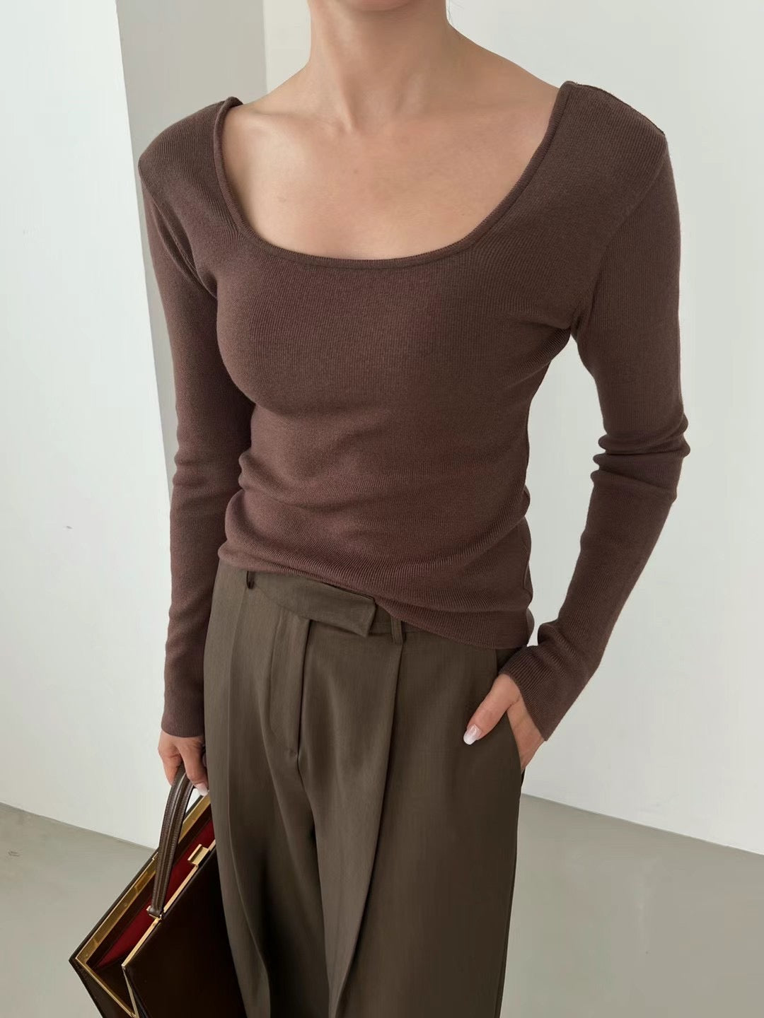 0926 Classic Square Neckline Top (PT2.SHOWROOM 有DISPLAY)