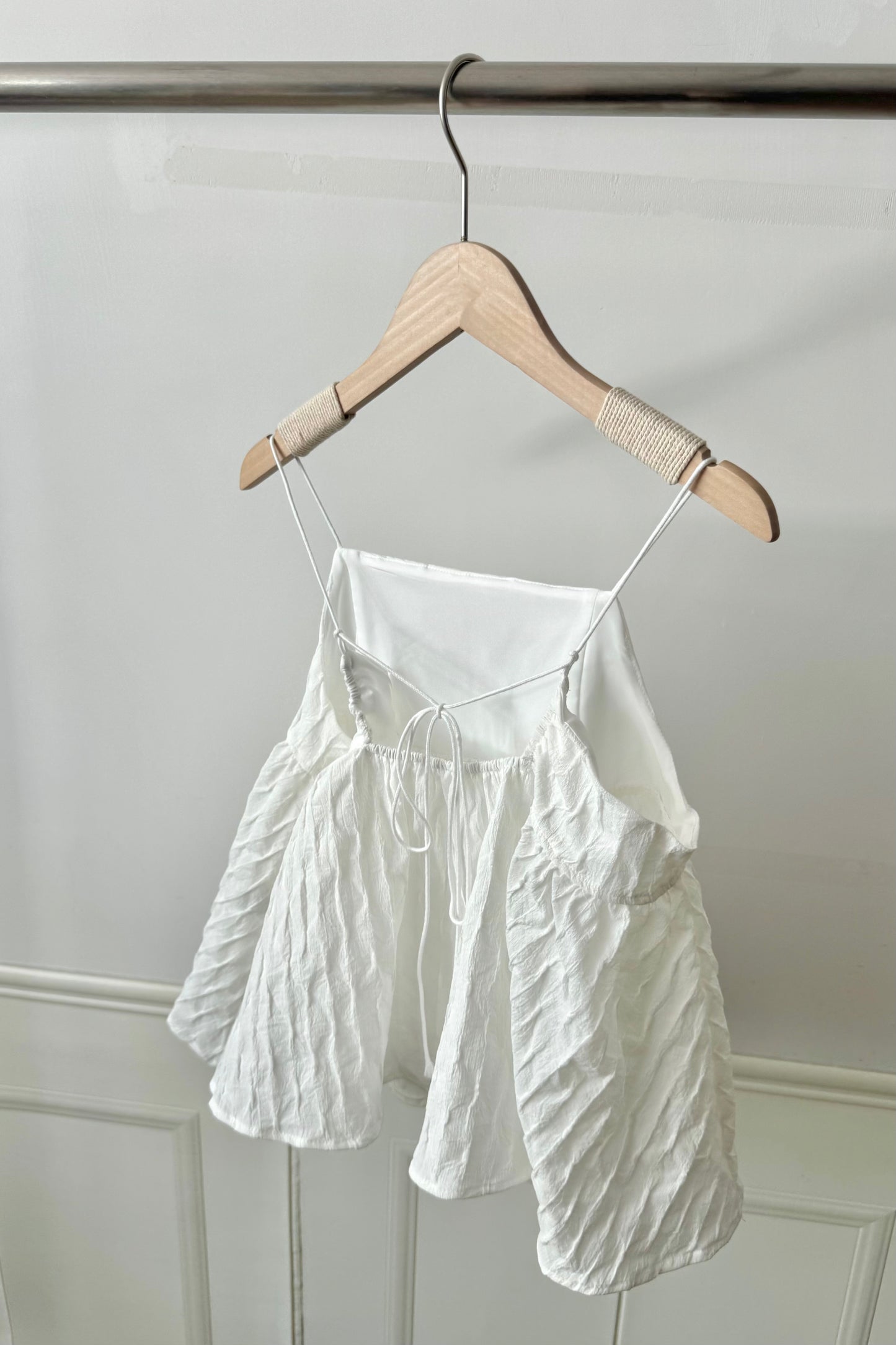 250618 Rosa Embossing Flare Camisole