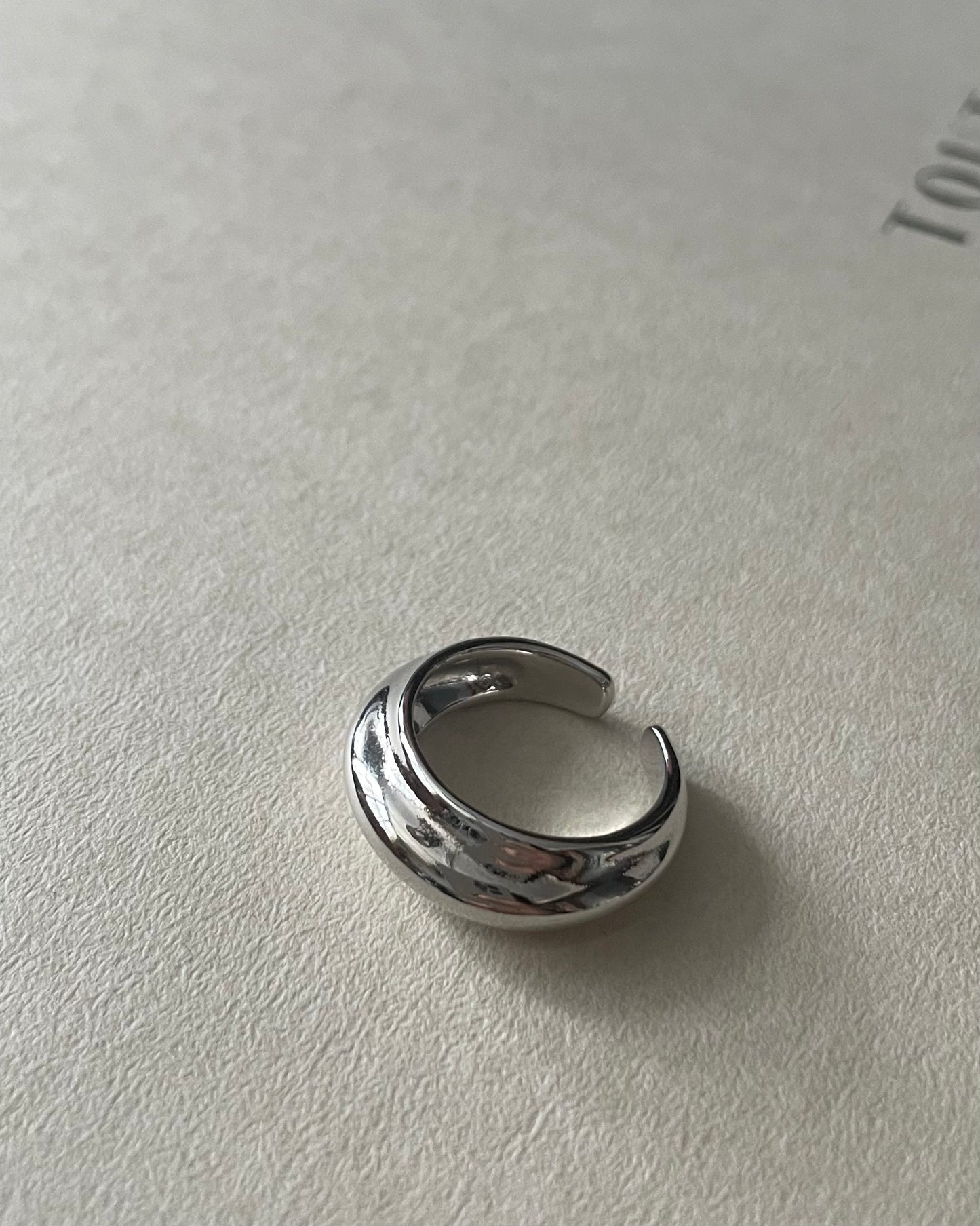 A19 - Vintage Shell Ring