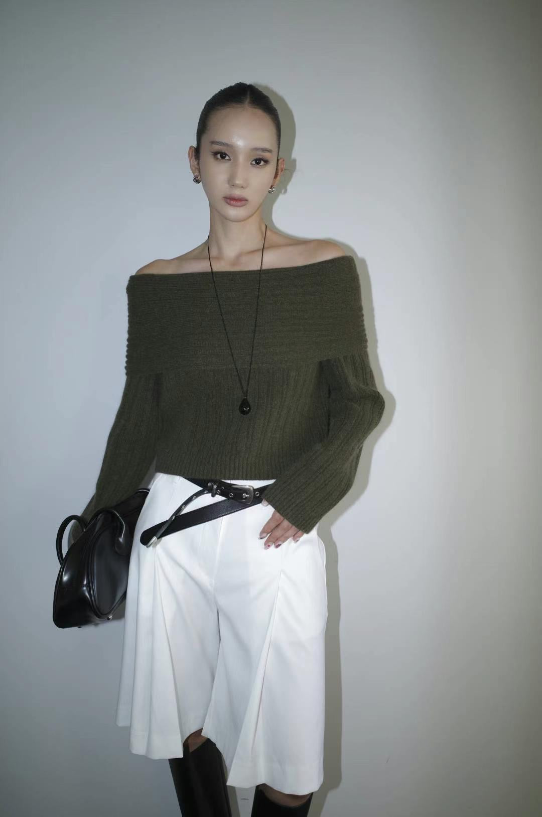 1109 Sandra Off Shoulder (SHOWROOM 有DISPLAY)