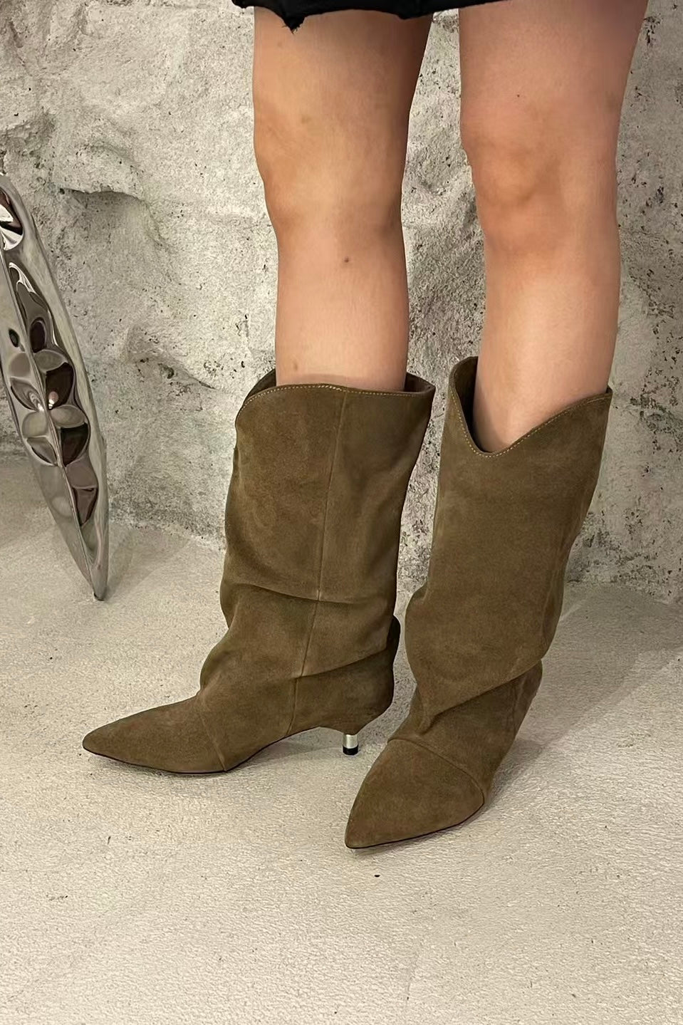 250926 Slouchy Suede Boots