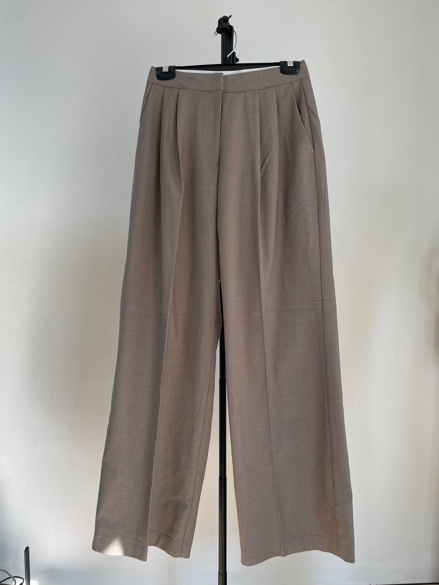P06 - Vienne Straight Pants