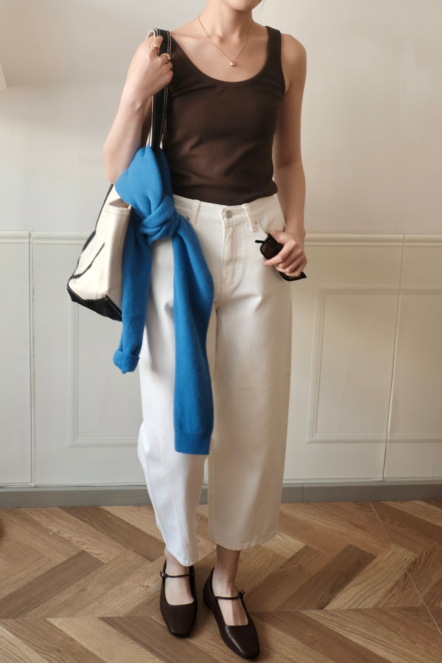 250220 U Neck Vest