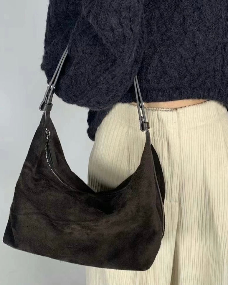 0953 - Reorder Parisian Suede Handbag (PT2.SHOWROOM 未有DISPLAY)