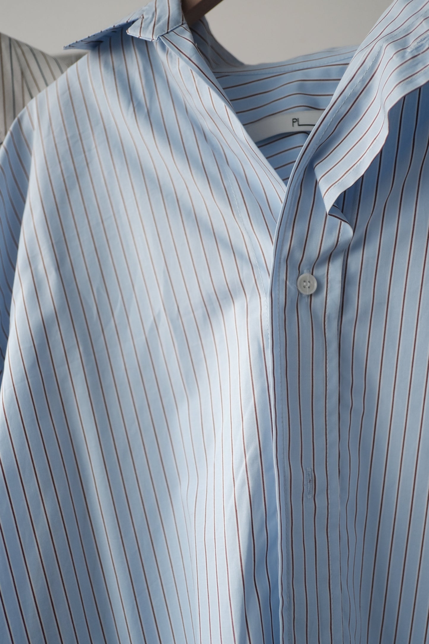250406 Zeta Striped Shirt