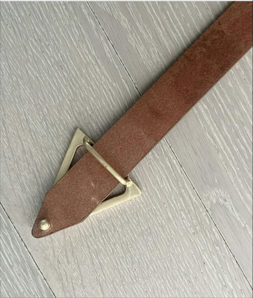 B25 - Mini Triangle Buckle Belt