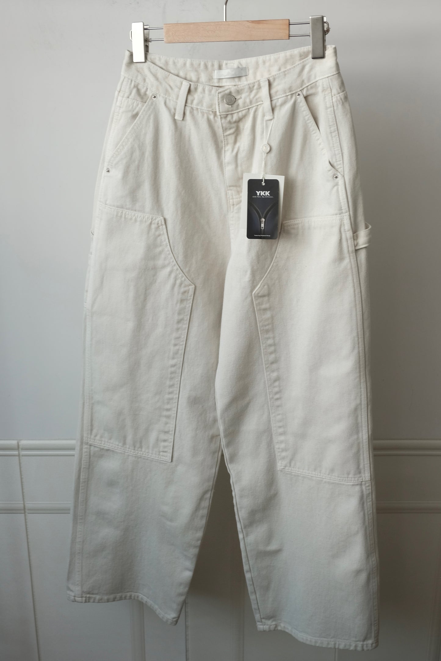 250410 Gabriella Wine Glasses Worker Pants