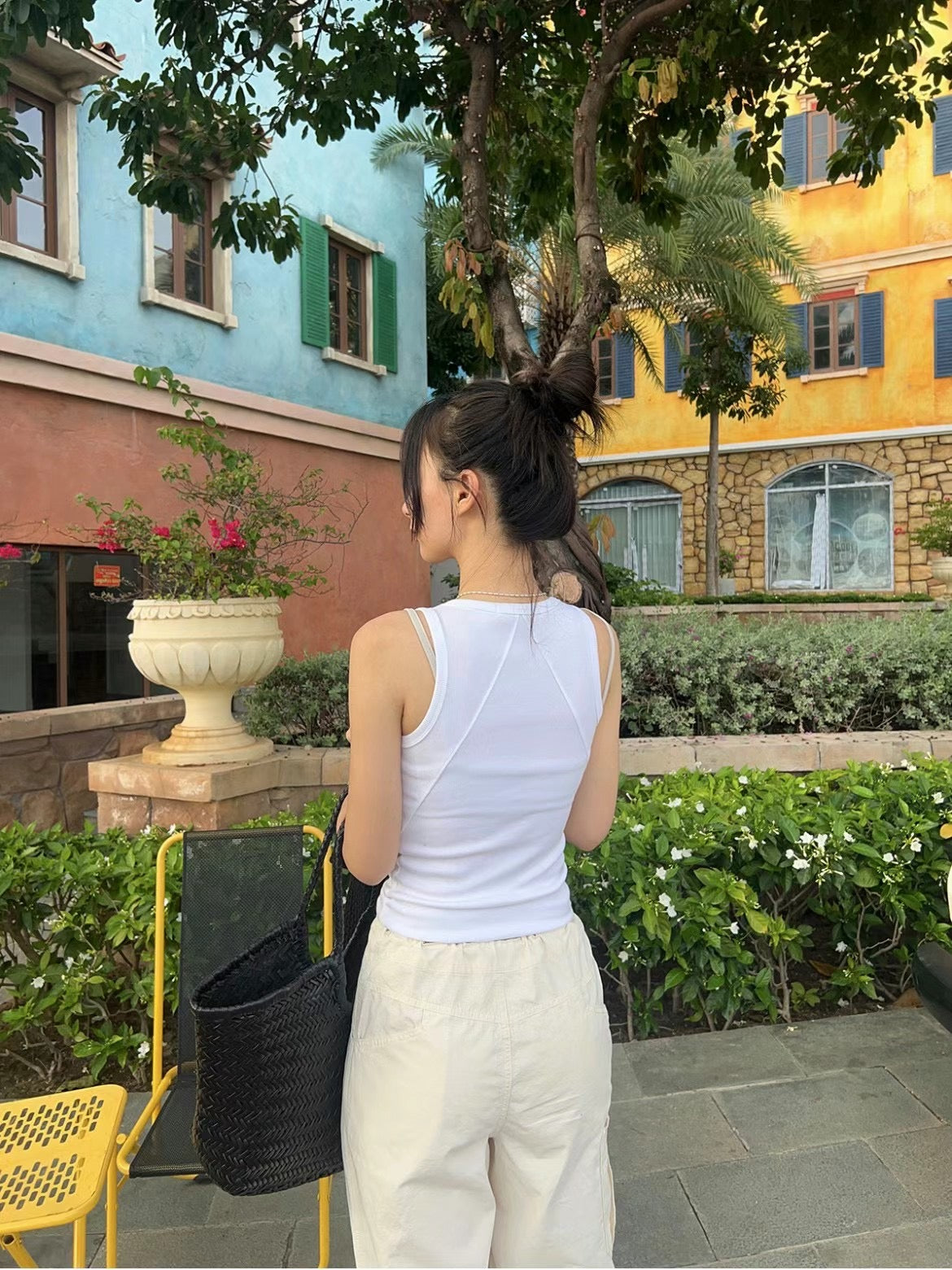 0699 U neck Tank Top