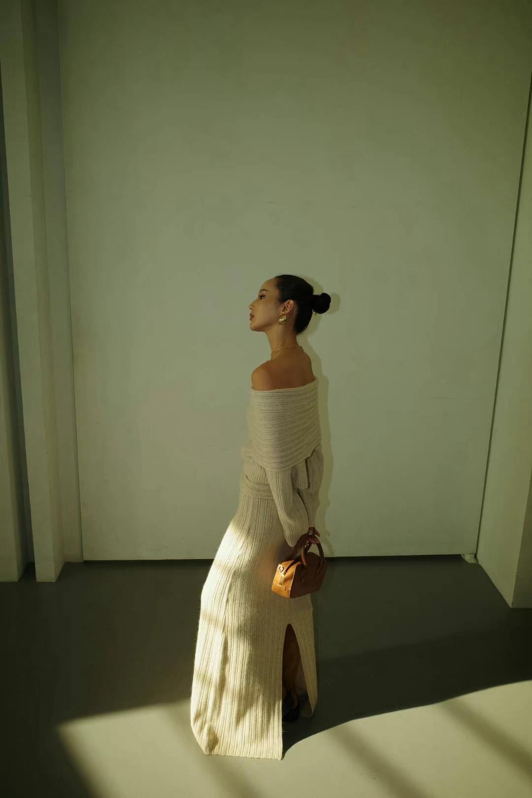 1109 Sandra Off Shoulder (SHOWROOM 有DISPLAY)