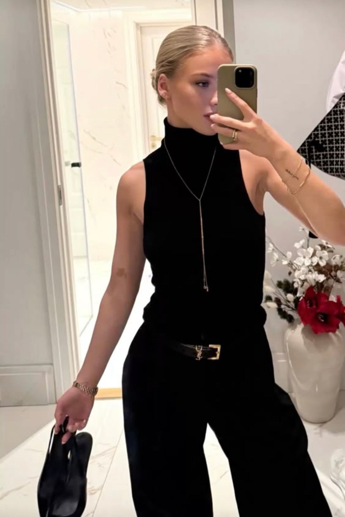 250931 (more outfit inspiration coming soon!)