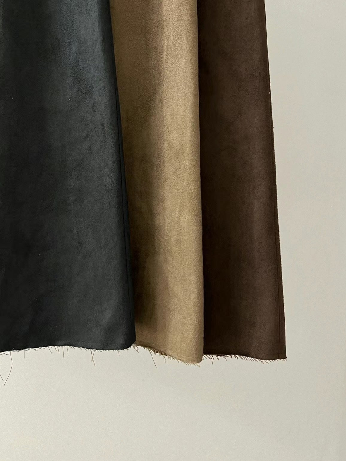 SK10 - Back Slit Suede Skirt