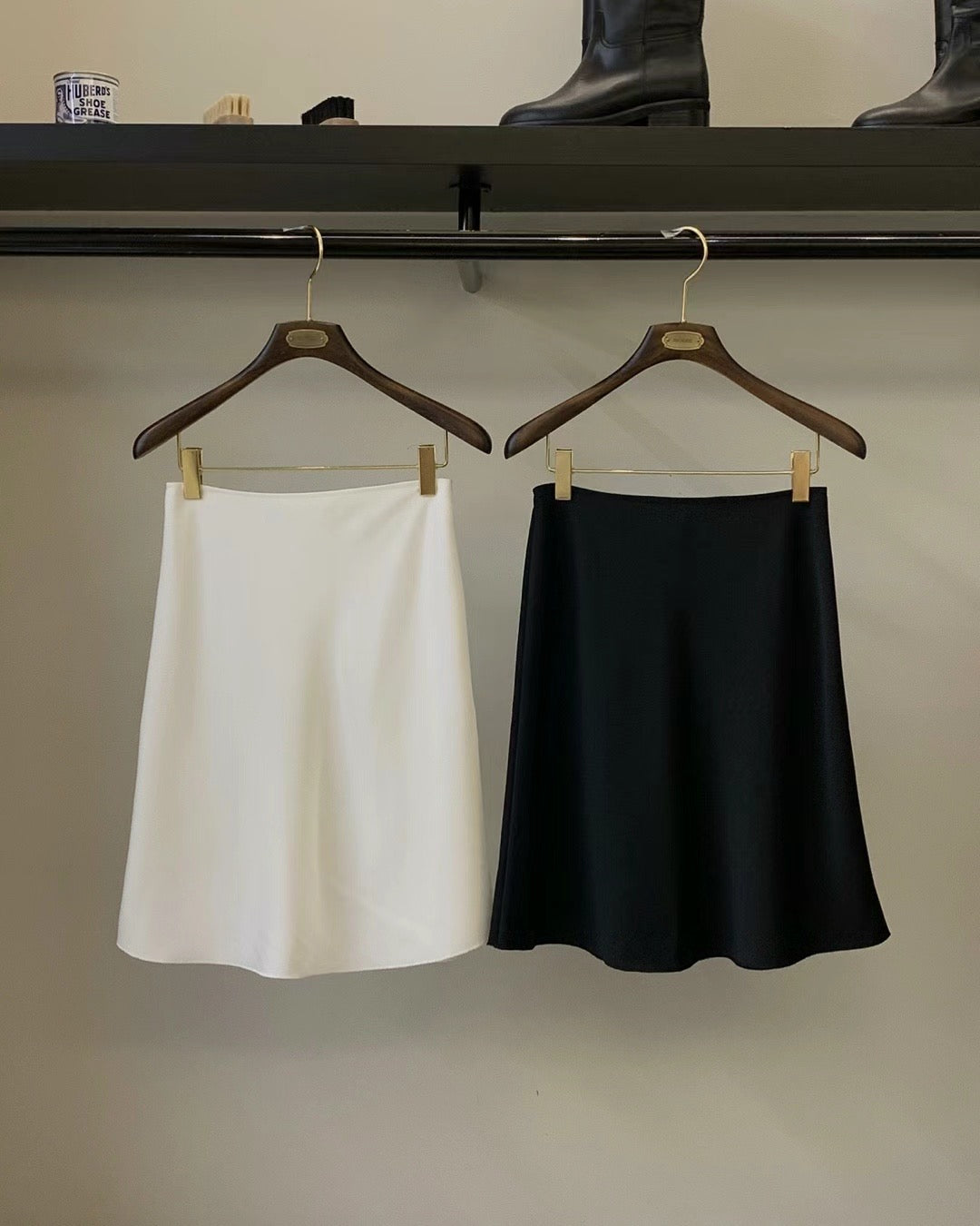 0628 90s Eleanor Satin Skirt