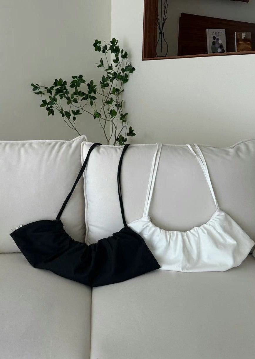 0672 Half Moon Ruched Bag