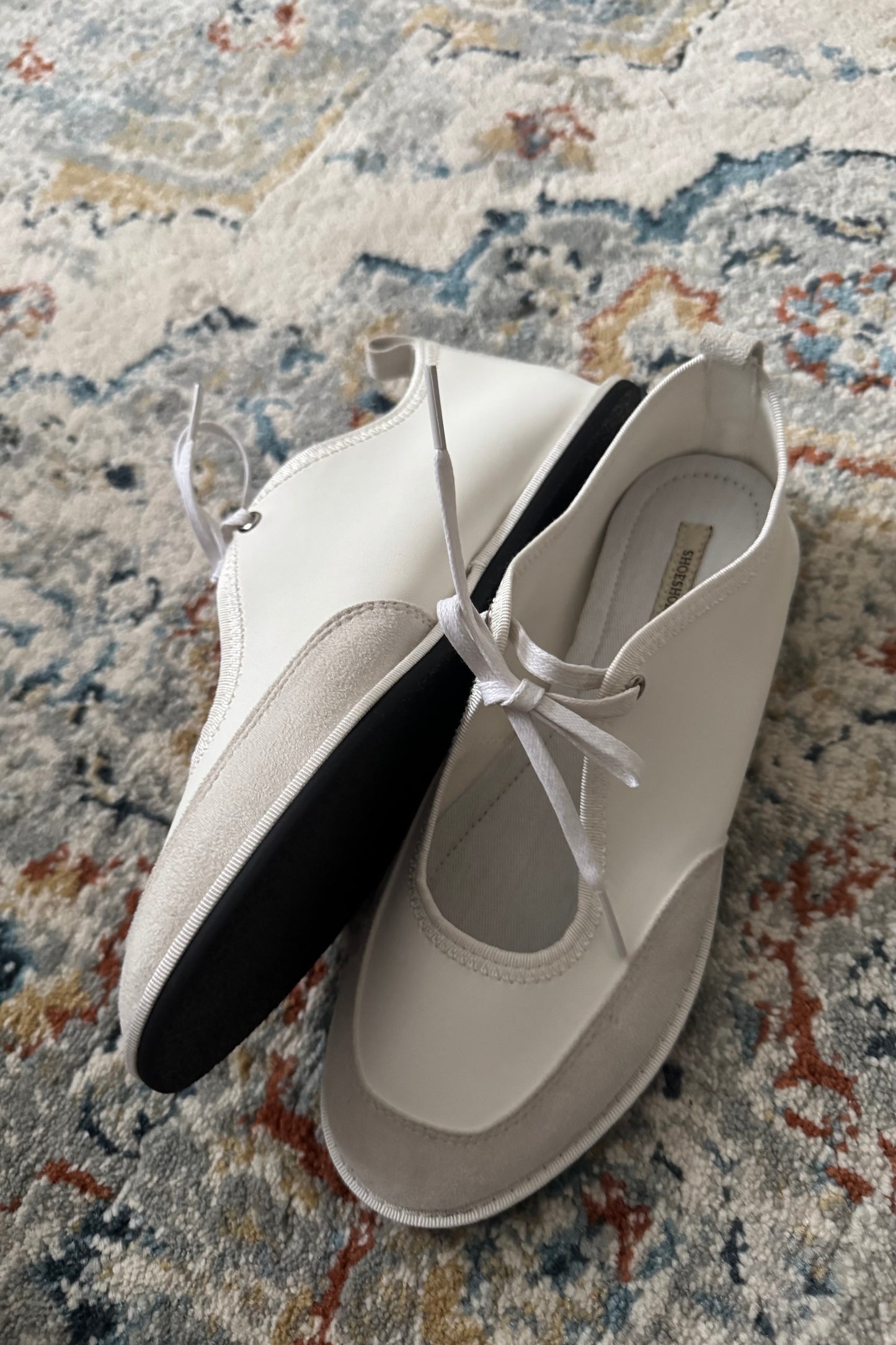 250936 Ribbon Sneakerinas