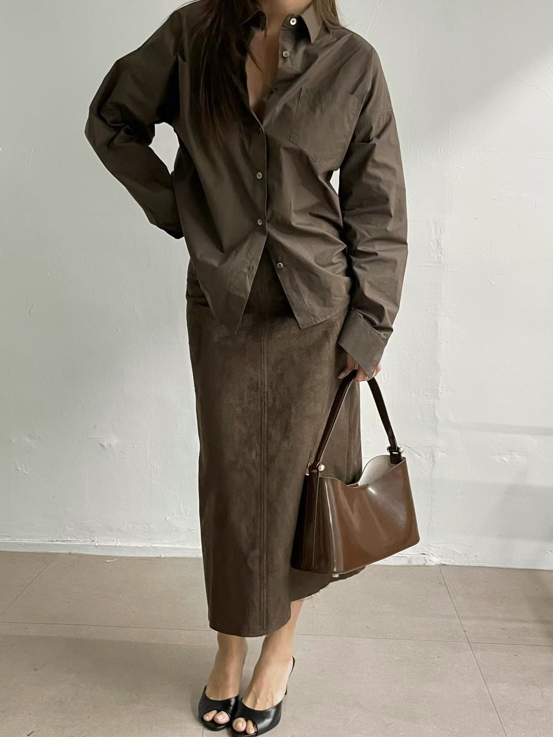 SK10 - Back Slit Suede Skirt