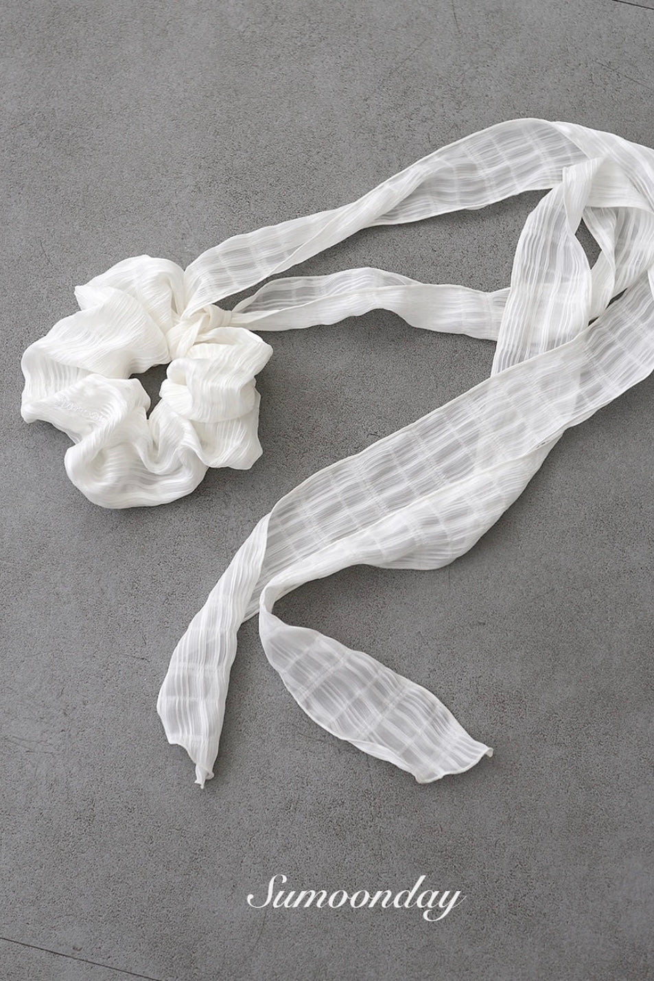 Sumoonday Love Scrunchie 002