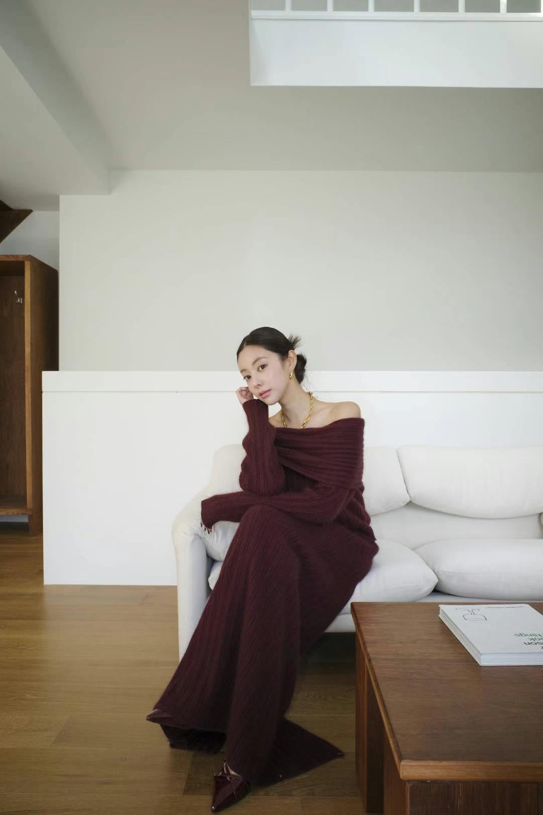 1109 Sandra Off Shoulder (SHOWROOM 有DISPLAY)