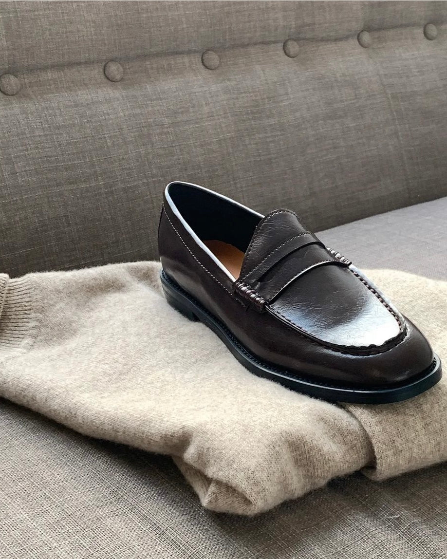 FT05 - Carolyn Bessette Loafer(2 version) - (Showroom Display) *23/1 EP