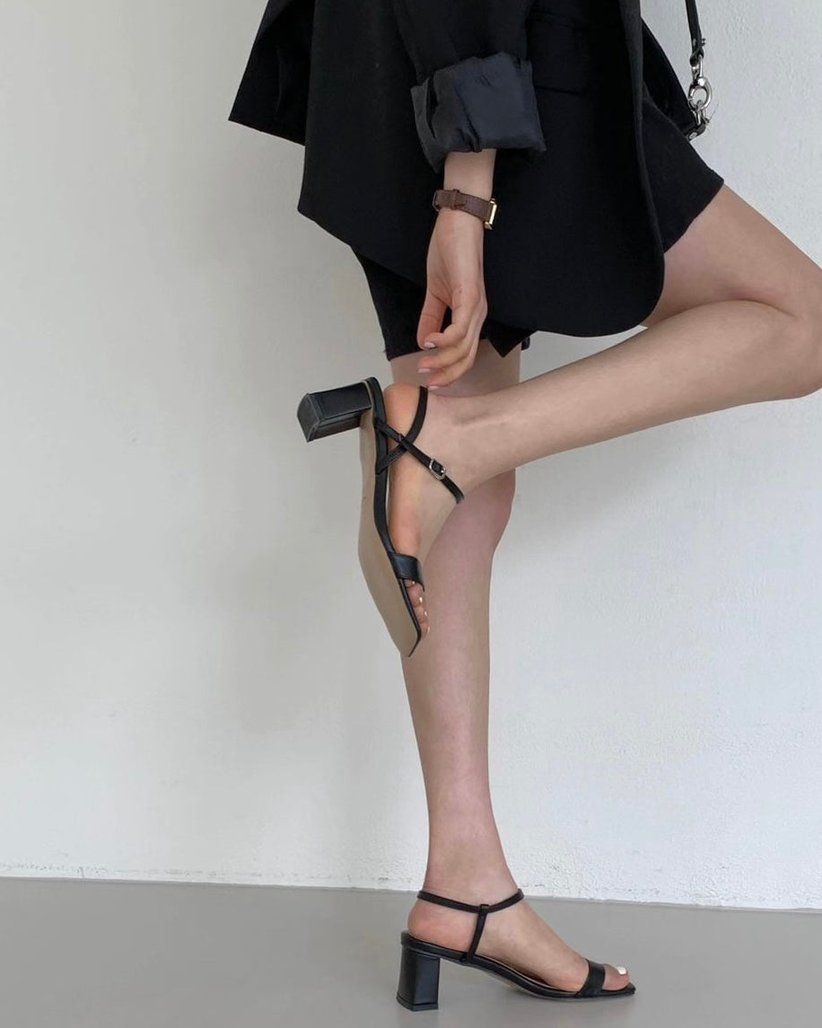 FT10 - Square Toe Sandals