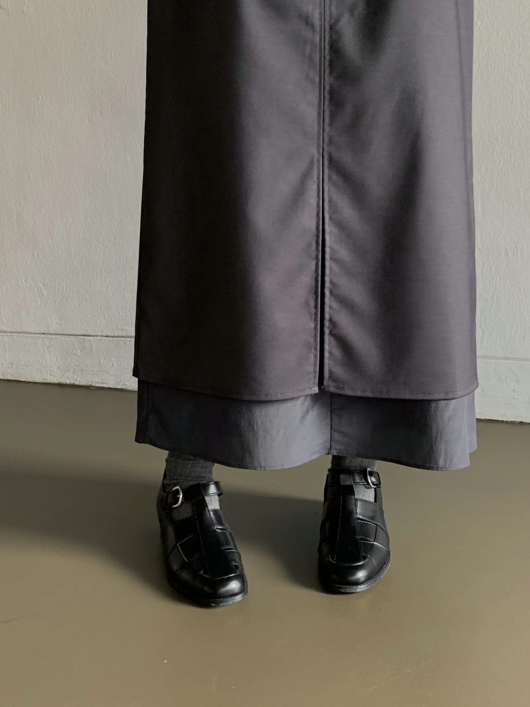 0916 Layers Slit Skirt with belt (PT1.SHOWROOM 有DISPLAY)