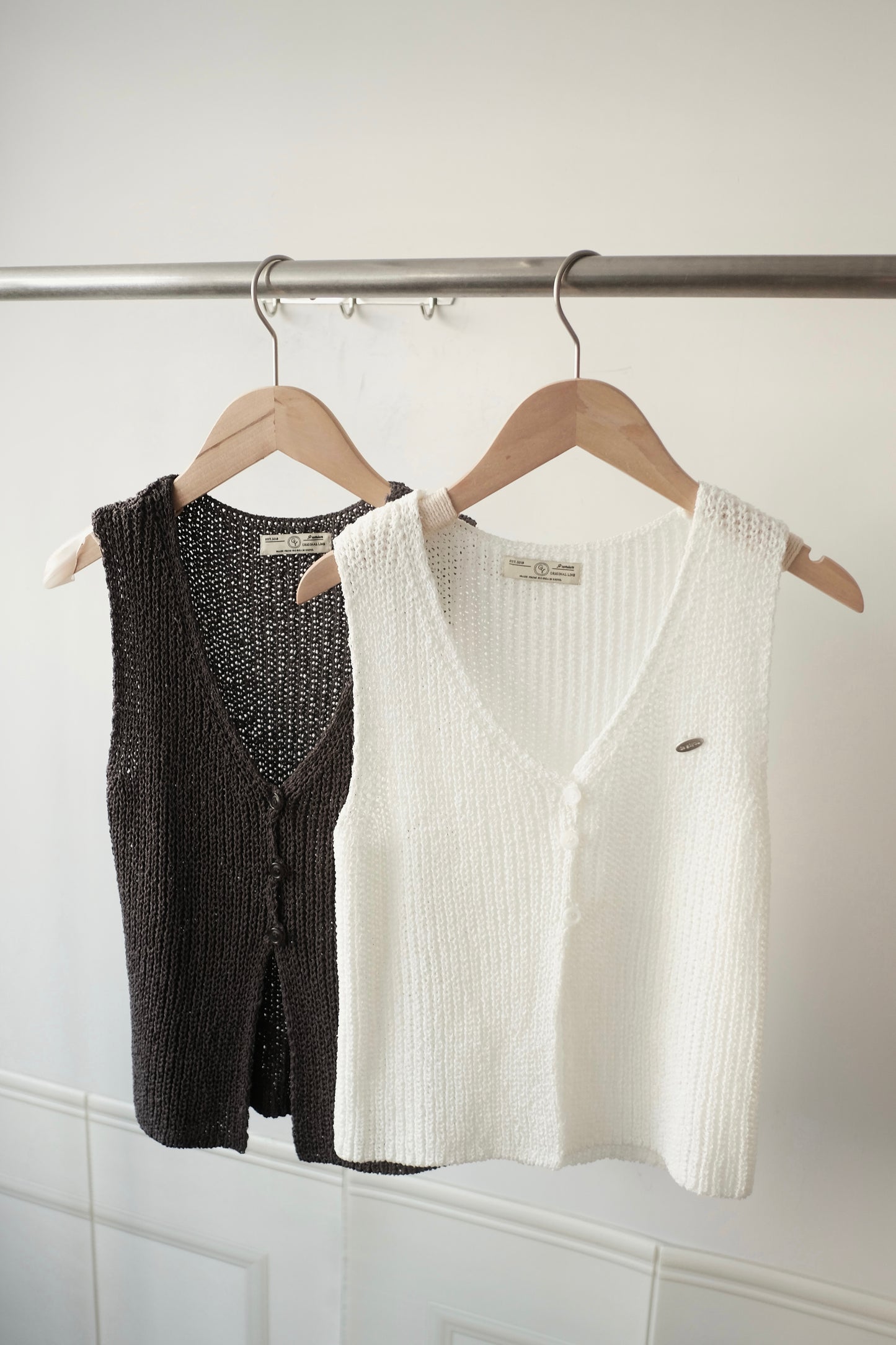 250419 Camellia Knit Vest