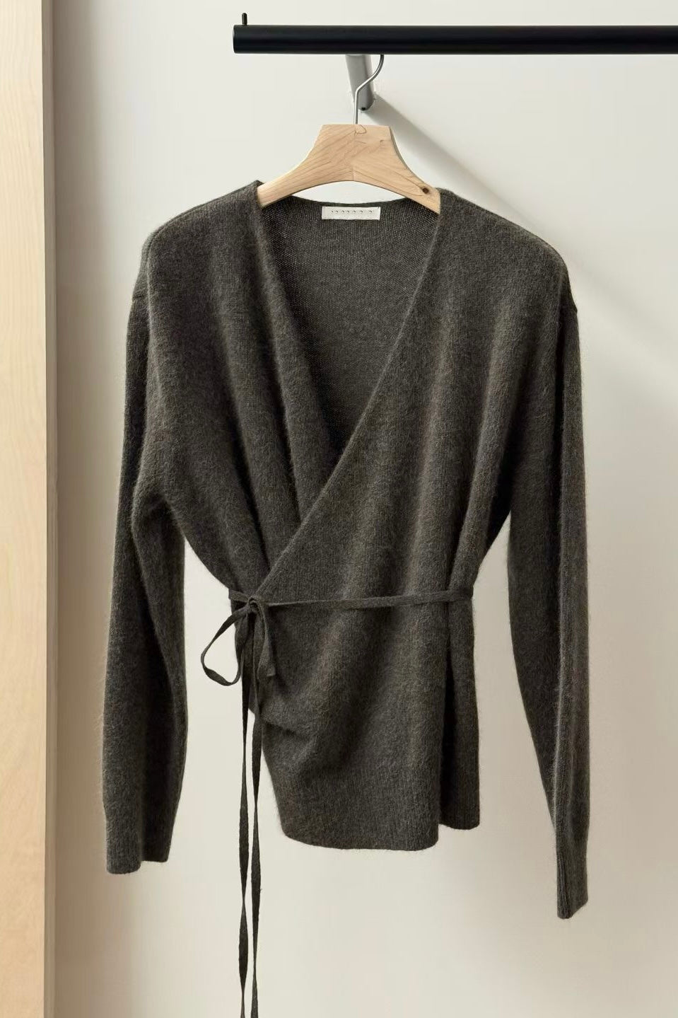250913 Knitted wrap cardigan