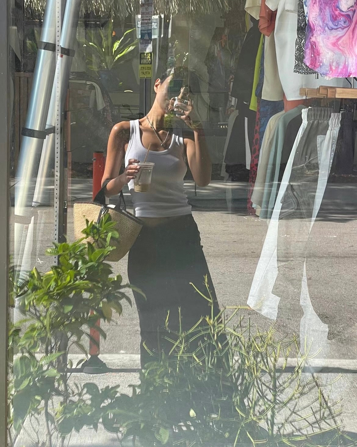 0699 U neck Tank Top