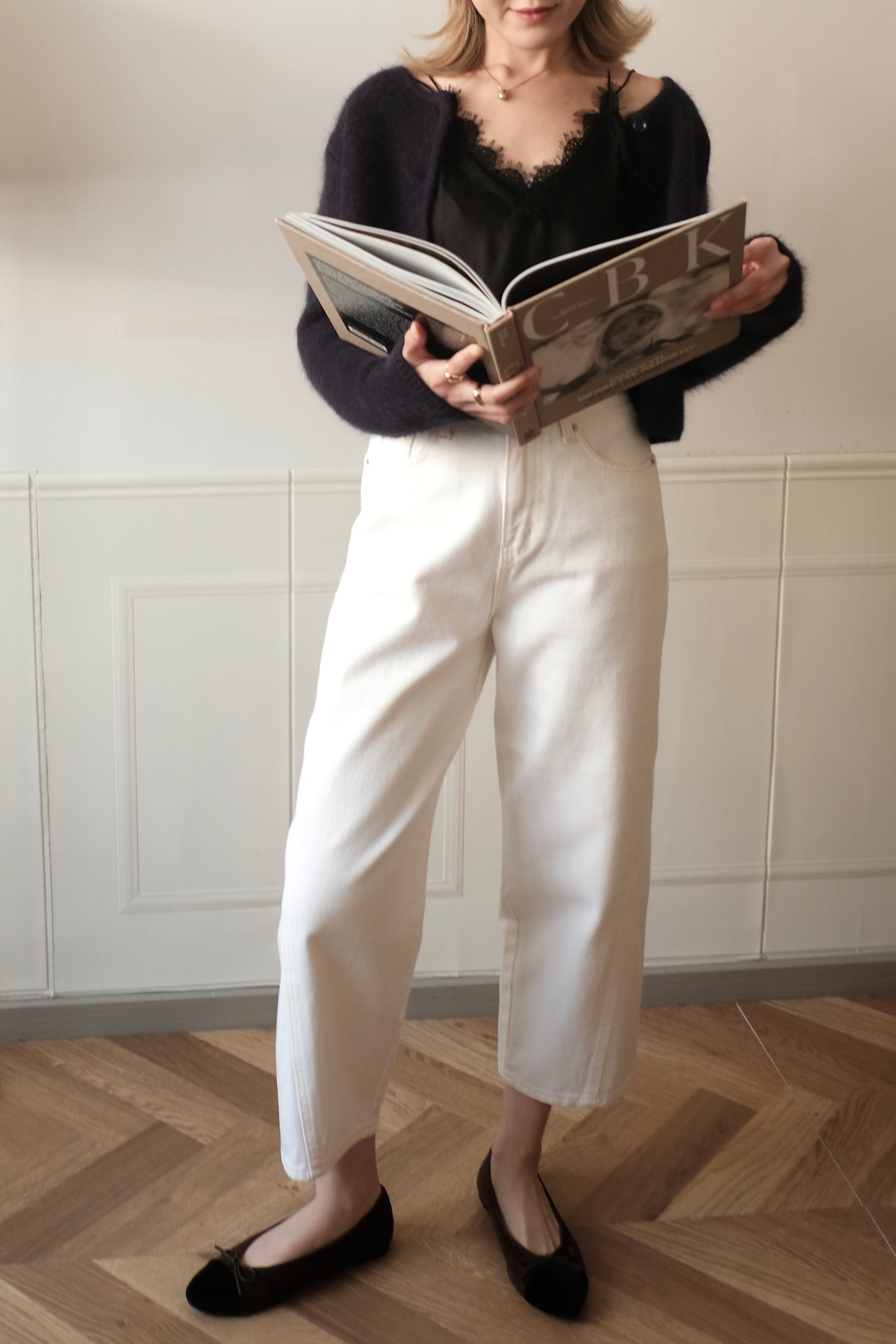 250221 Culve Cut Jeans